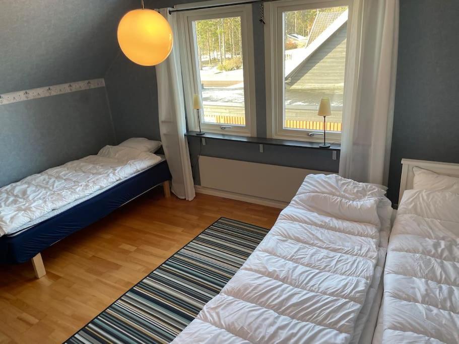 Villa Familjevaenligt Hus Naera Isaberg! Hestra Exterior foto